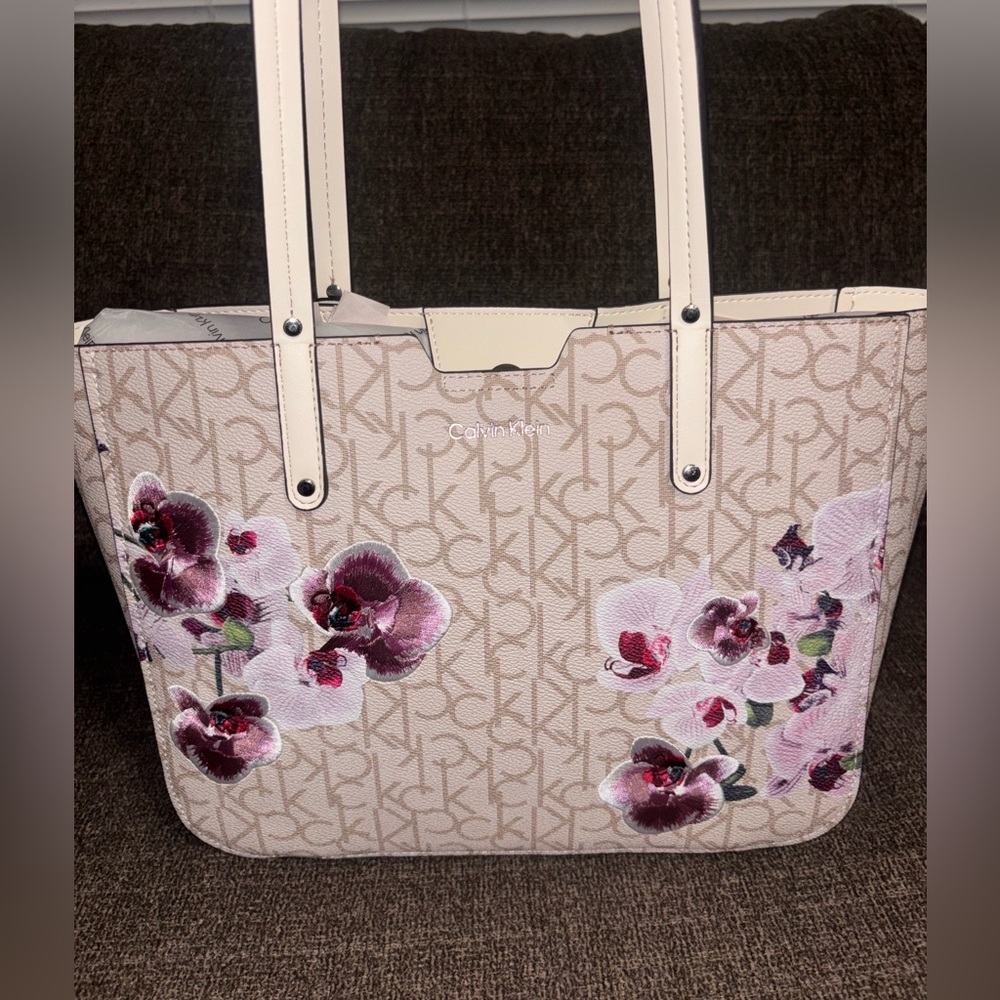 NWT Calvin Klein Cream Logo Tote Bag with Floral Design